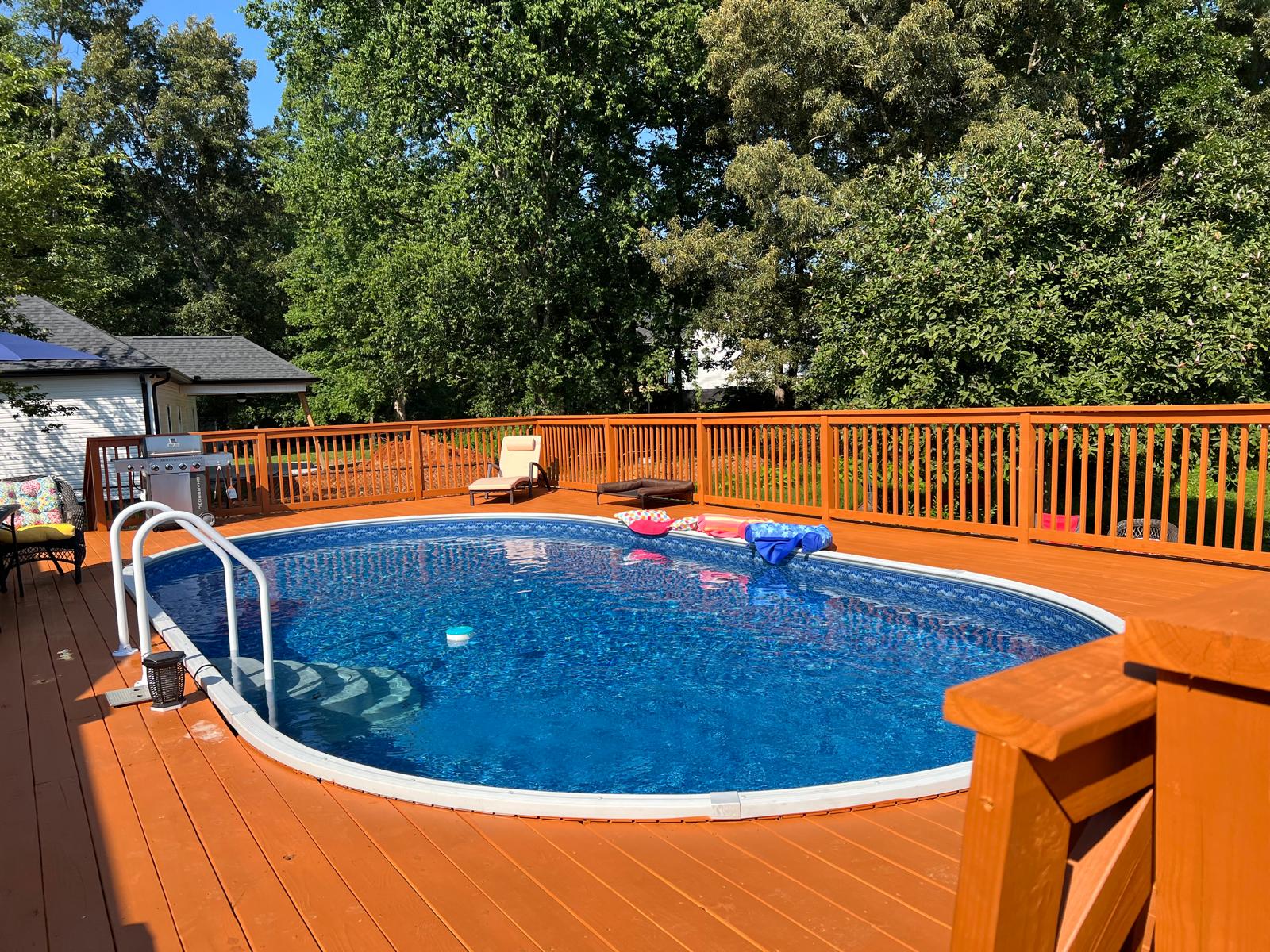 Custom outdoor deck built by ANZ Construction in Nashville