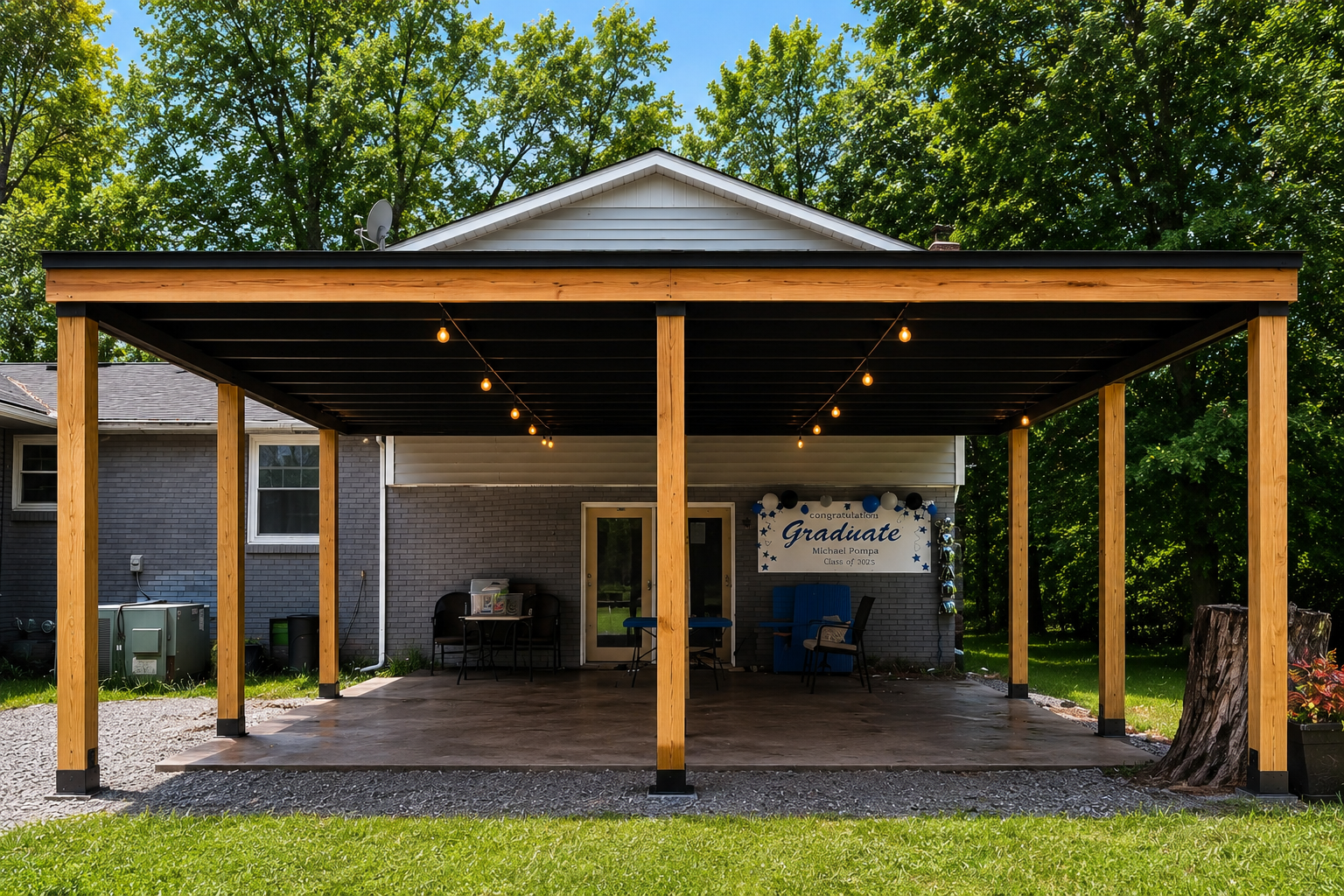Custom wood pergola built by ANZ Construction in Nashville